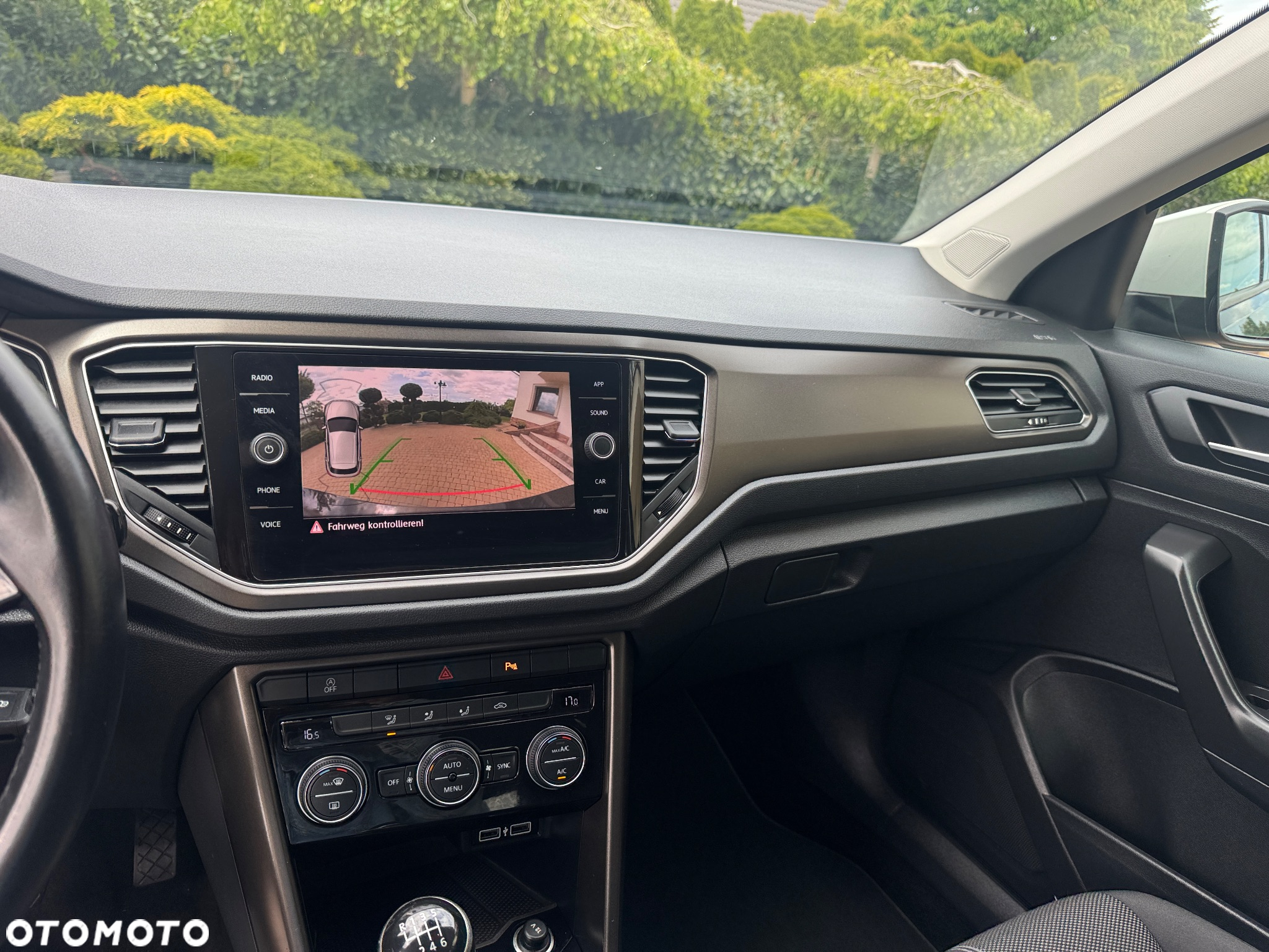Volkswagen T-Roc 1.0 TSI Life Plus - 13