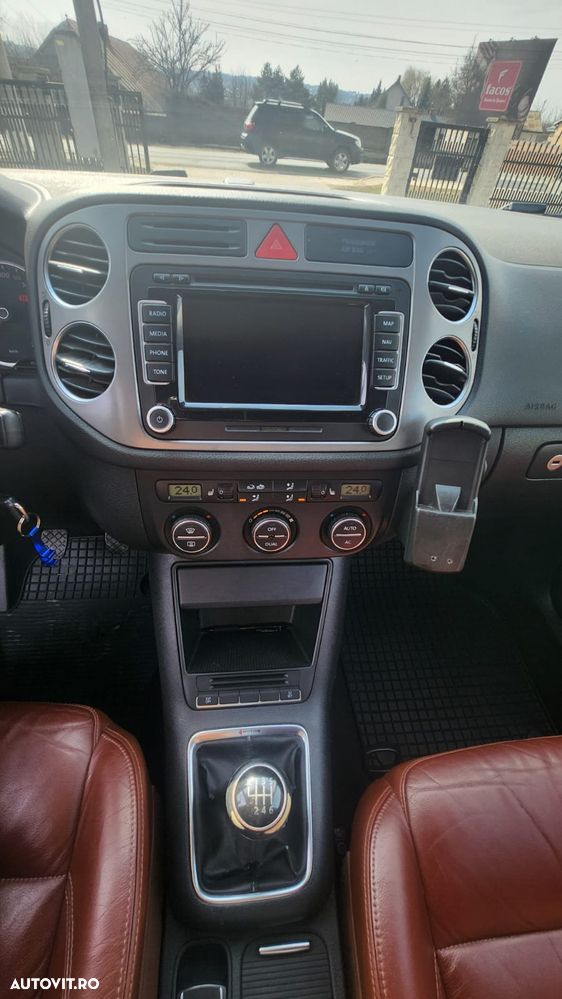 Volkswagen Tiguan 2.0 TDI DPF 4Motion Sport & Style - 11