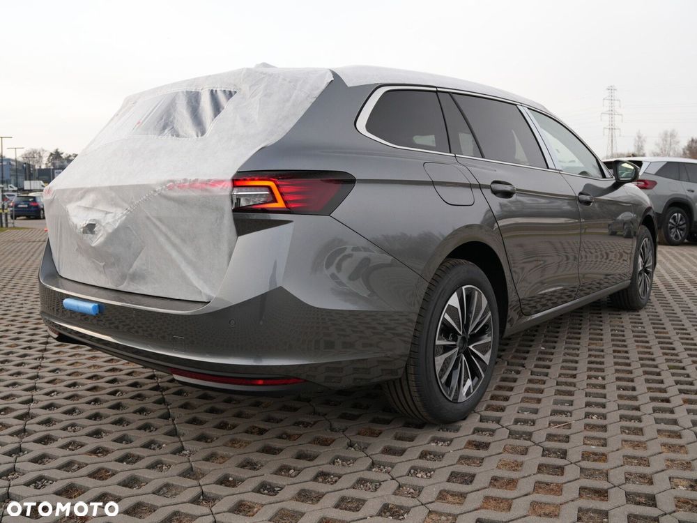 Skoda Superb 2.0 TSI Selection DSG - 14