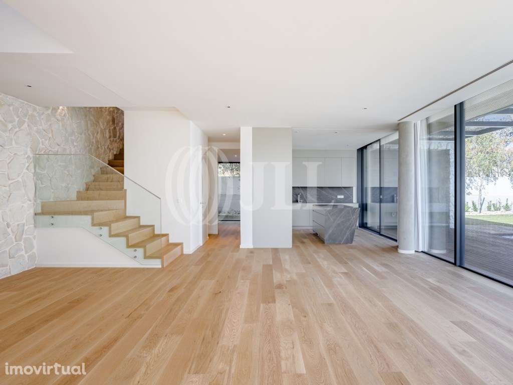 Moradia T4+1 com piscina, jardim, condomínio em Cascais - Grande imagem: 5/37