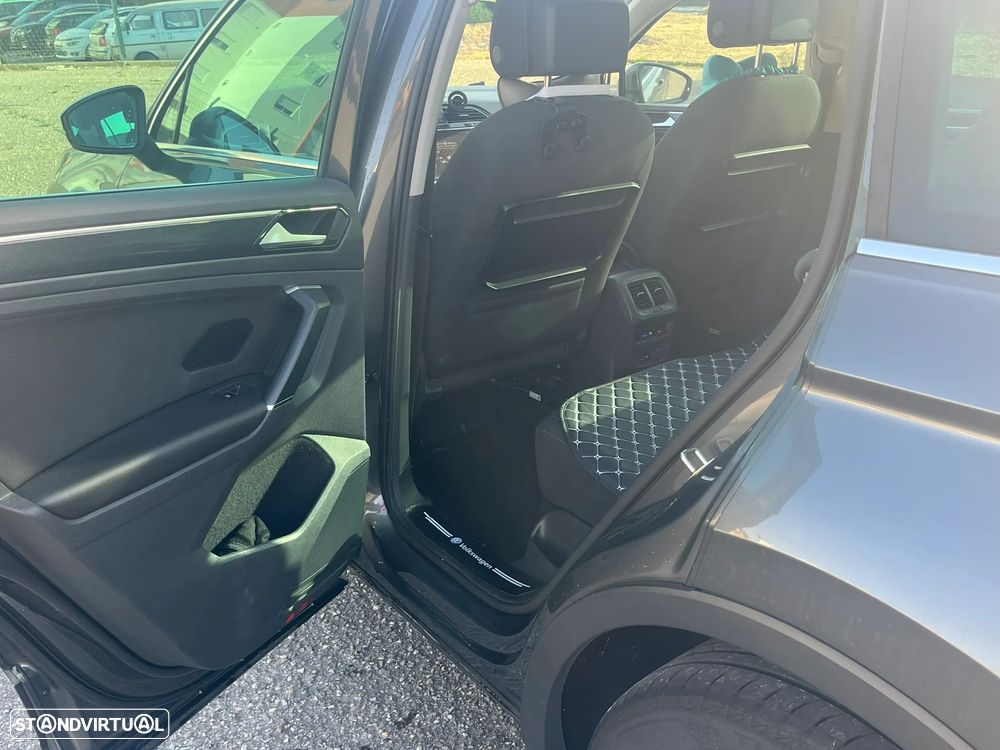VW Tiguan - 16