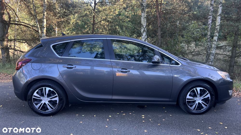 Opel Astra IV 1.7 CDTI Cosmo - 20