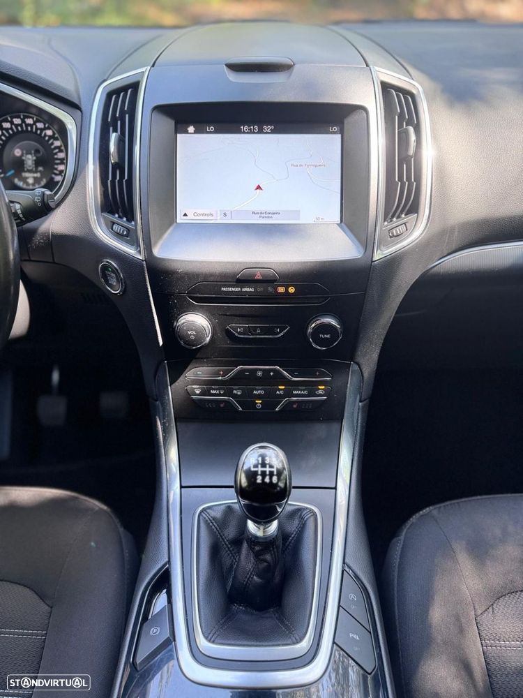 Ford Galaxy - 21