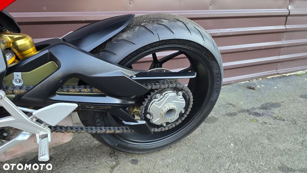 MV AGUSTA Brutale - 21