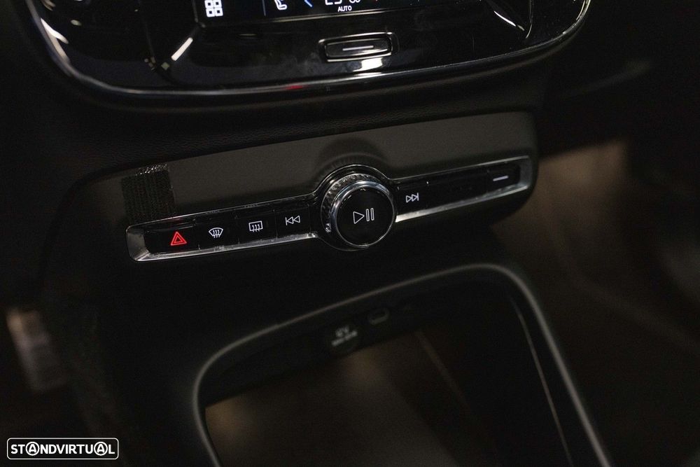 Volvo XC 40 P8 AWD Recharge RDesign - 42