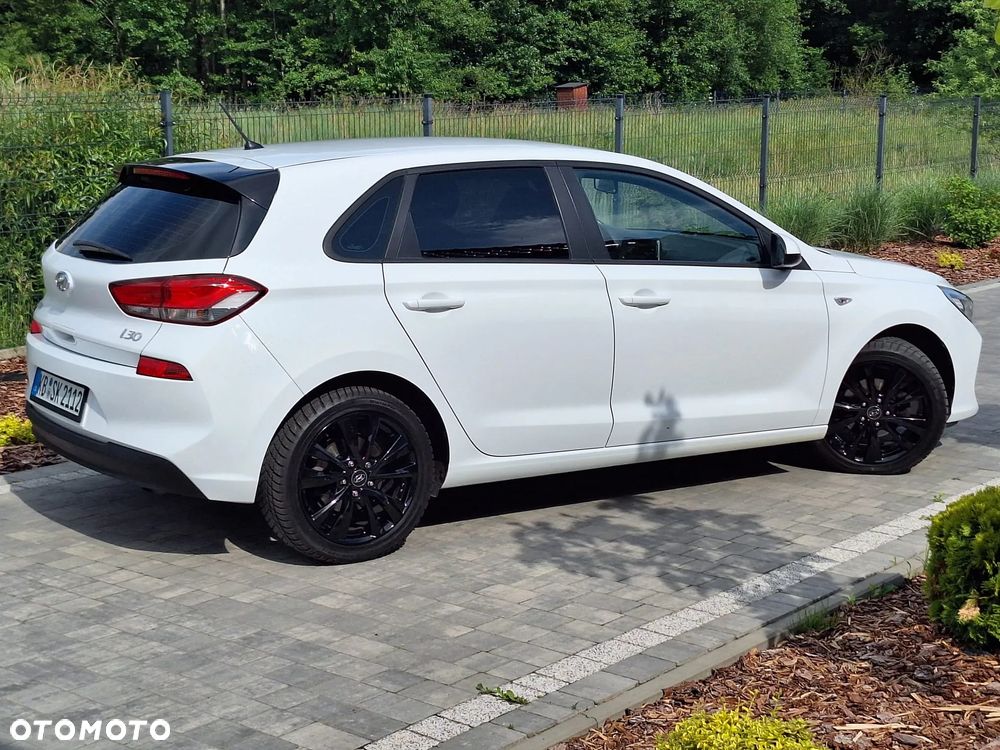 Hyundai i30 1.4 Select - 15