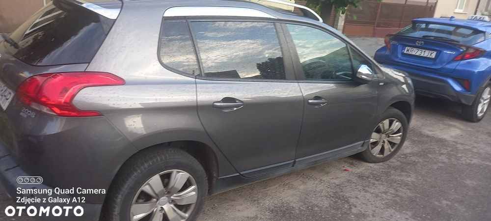 Peugeot 2008 1.6 e-HDi Allure S&S - 4