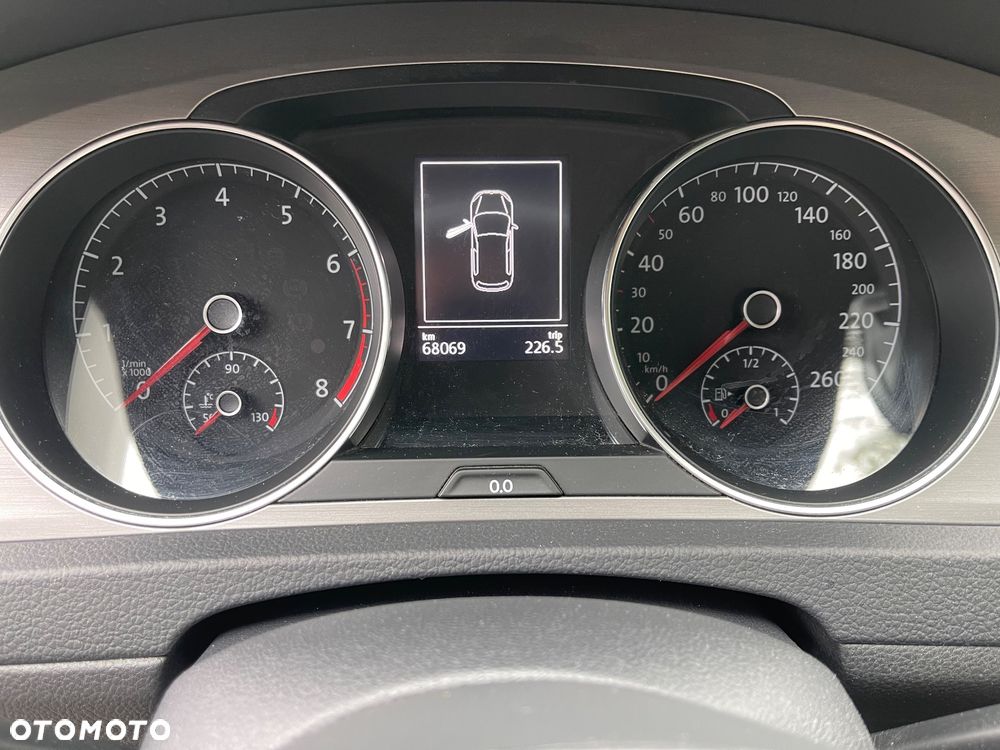 Volkswagen Golf 1.2 TSI BMT Trendline Perfectline - 18