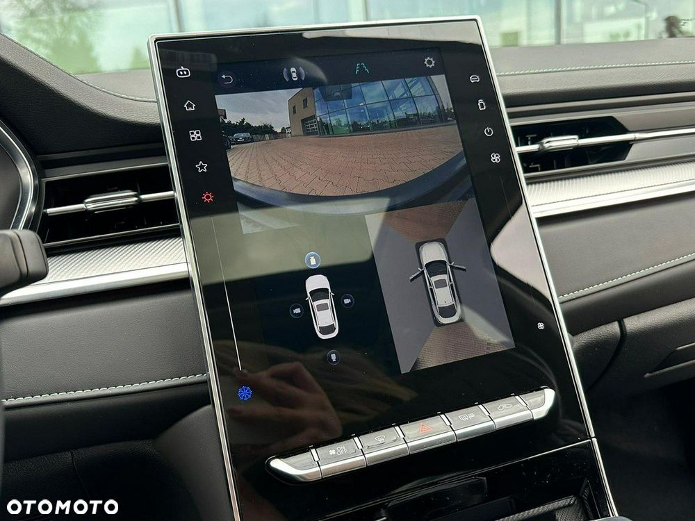 JAC J7 Plus CVT - 15