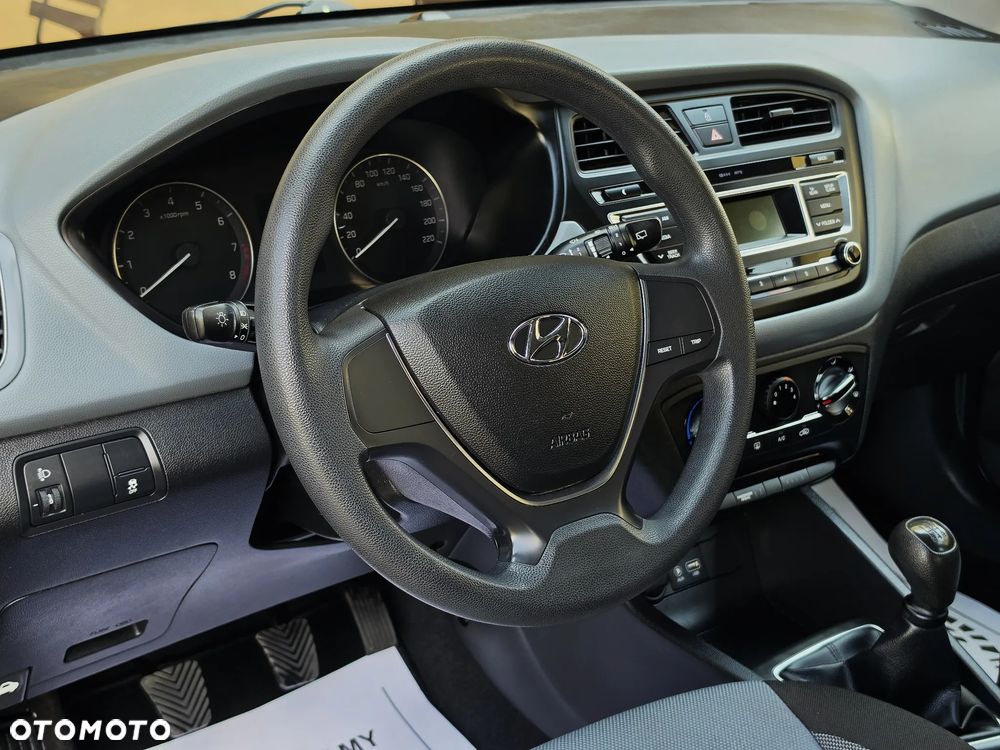 Hyundai i20 1.2 - 37