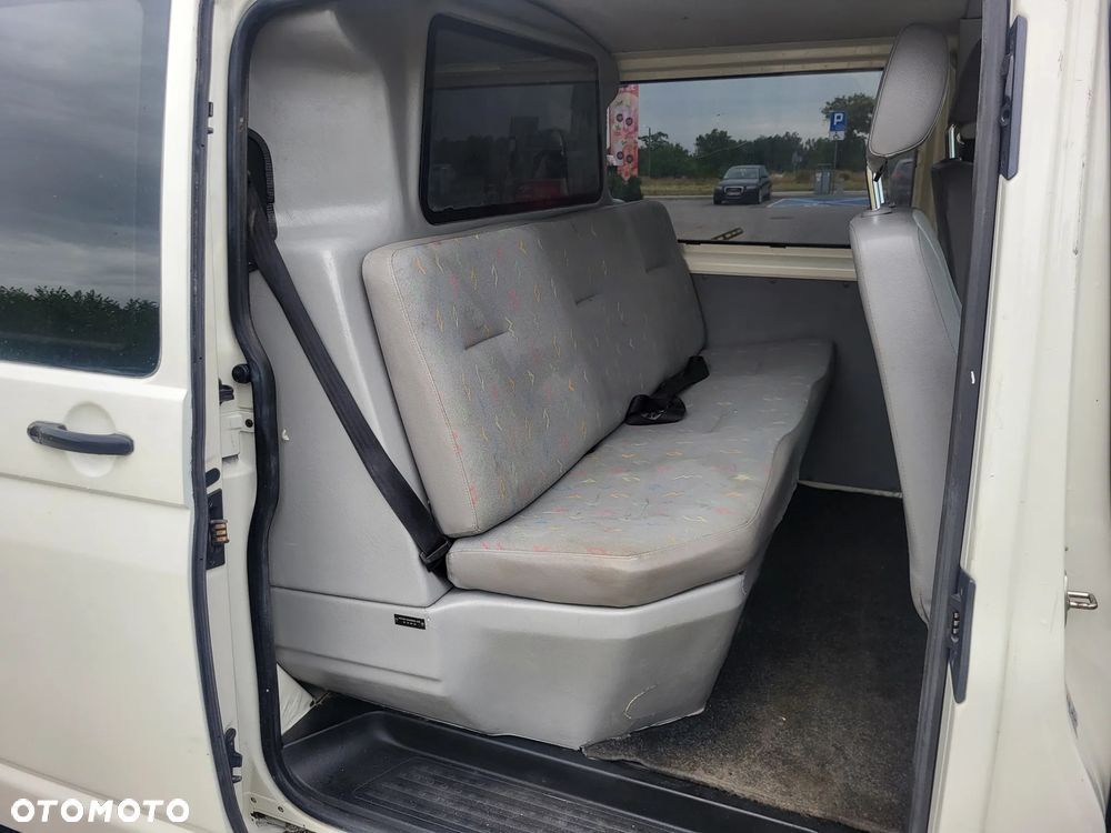 Volkswagen Transporter - 22