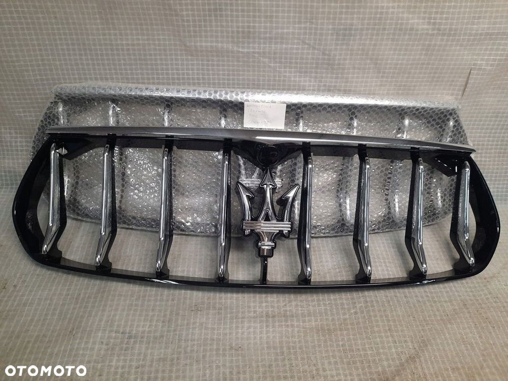 atrapa grill maserati levante 2016- orginal nowy 670041948 chrom - 3