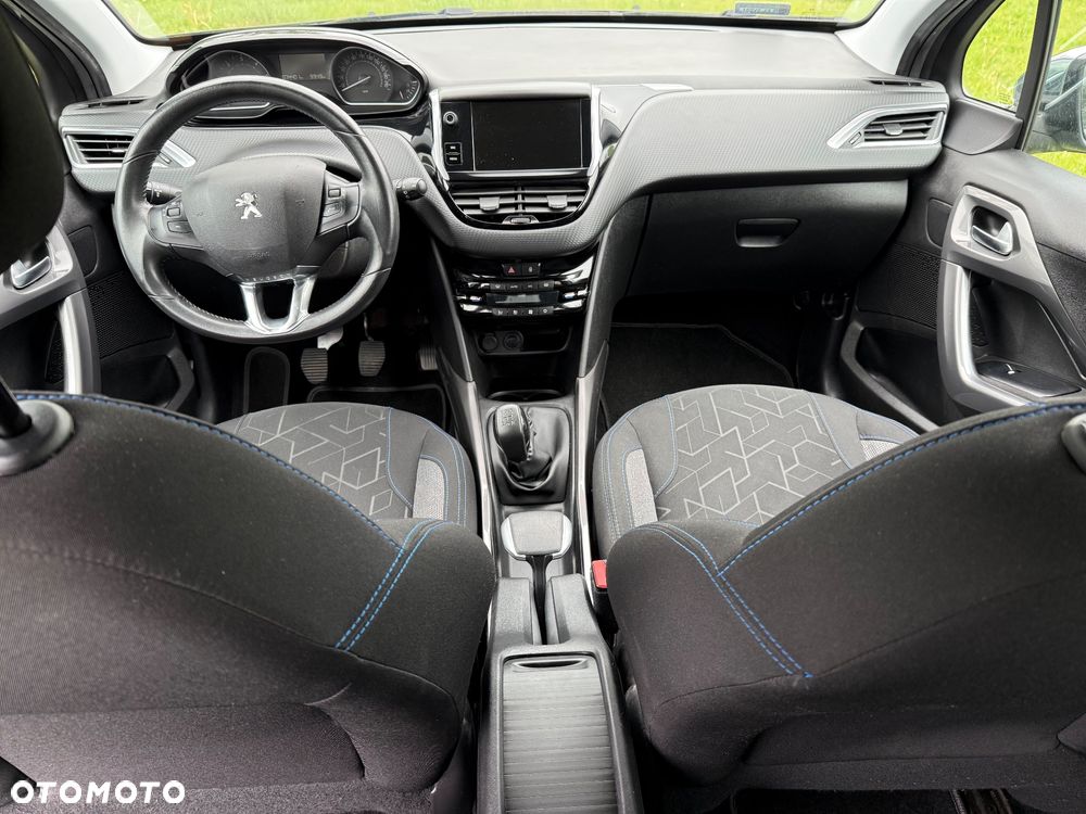 Peugeot 2008 1.5 BlueHDi Style - 6