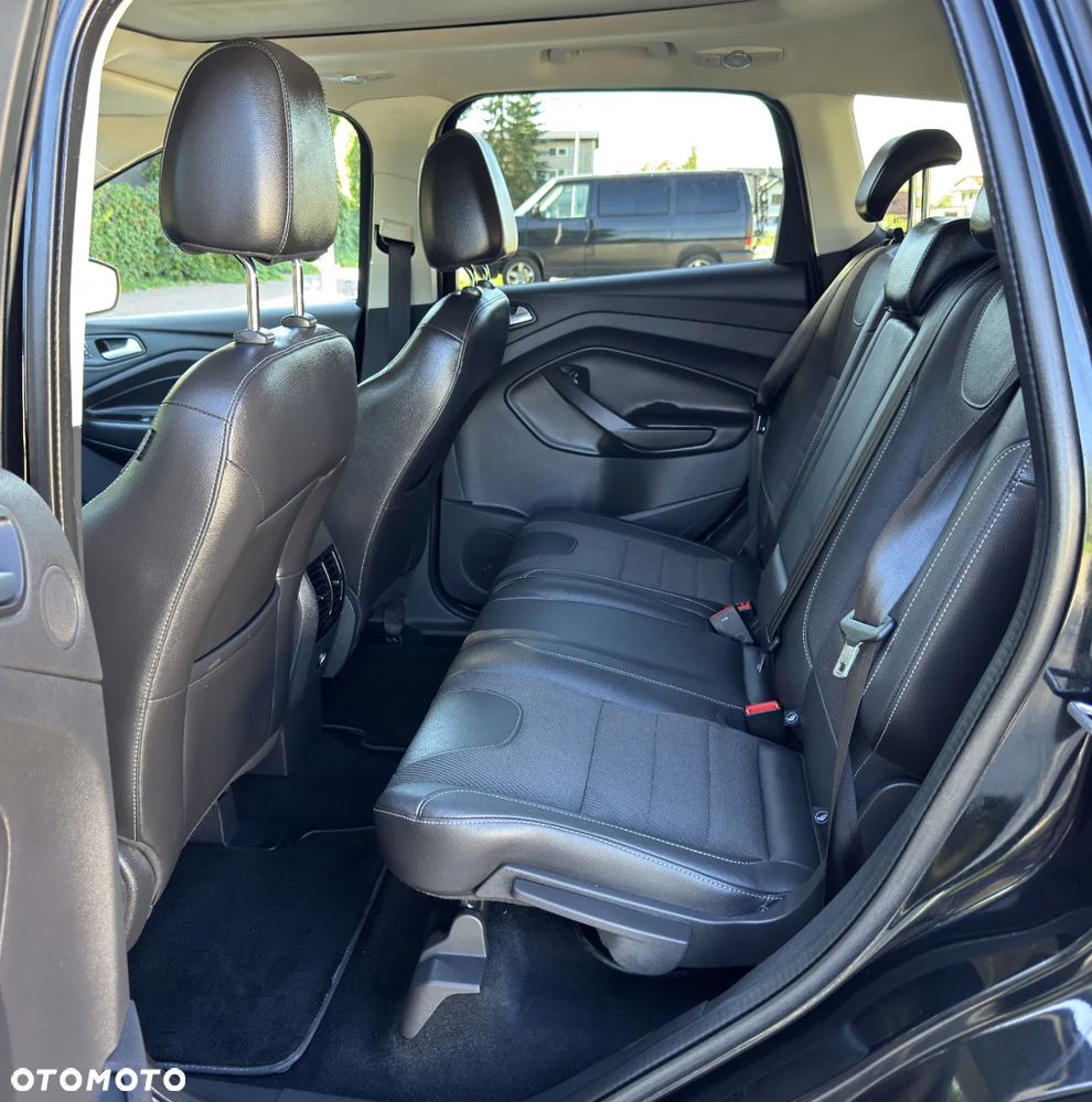 Ford Kuga 2.0 TDCi 4x4 Titanium - 28