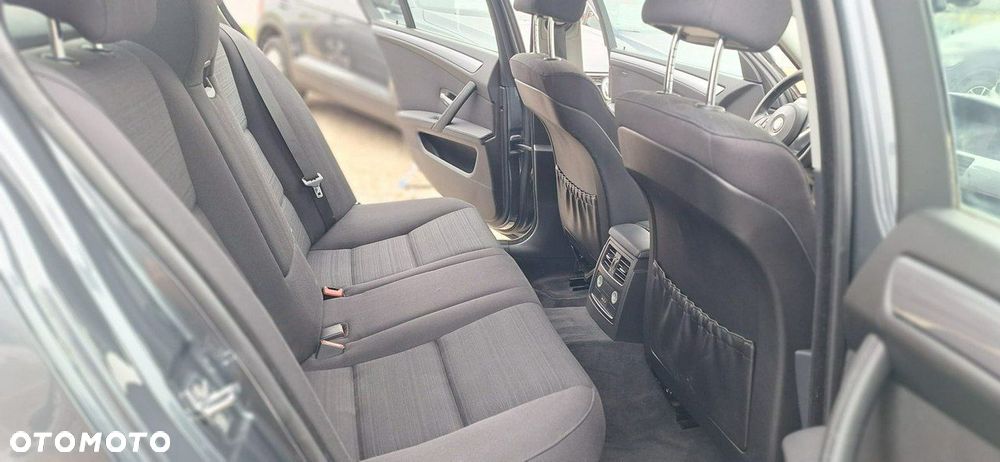 BMW Seria 5 - 13