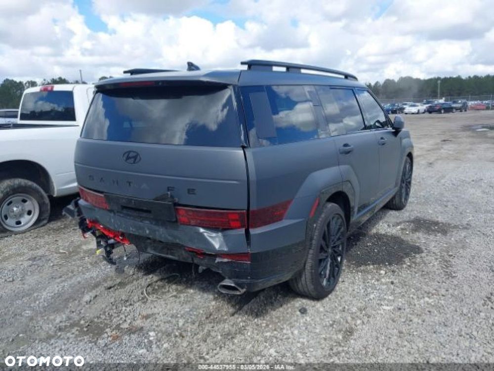 Hyundai Santa Fe - 4