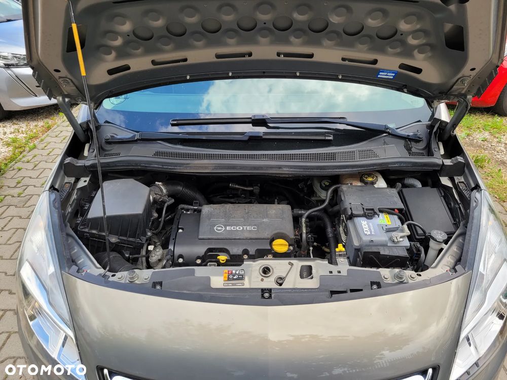 Opel Meriva 1.4 150 Jahre - 7