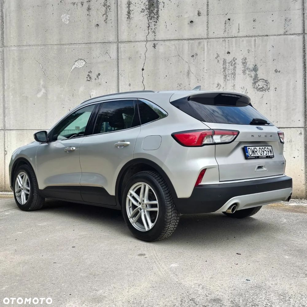 Ford Kuga - 5