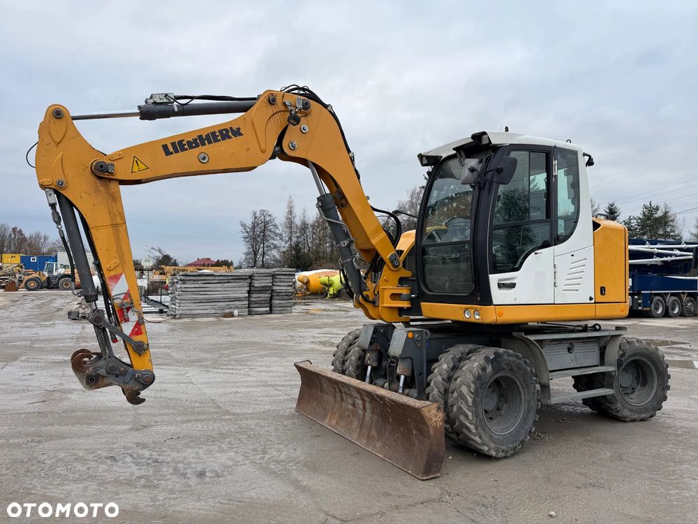 Liebherr A 910 Compact 2015 r. - 1