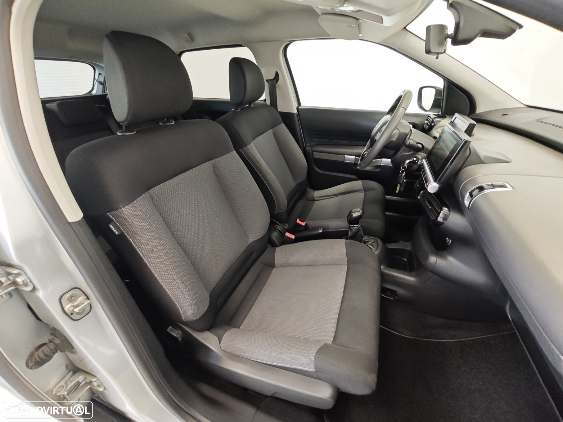 Citroën C4 Cactus 1.2 PureTech Shine - 26