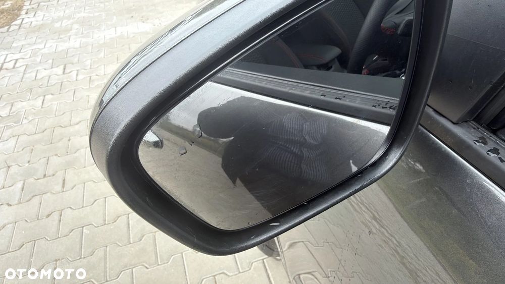 Ford Kuga - 14