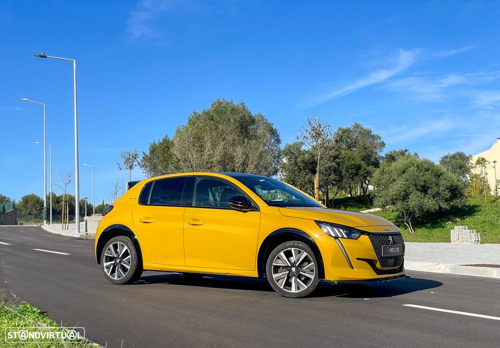 Peugeot 208 1.2 PureTech GT Line EAT8 - 21