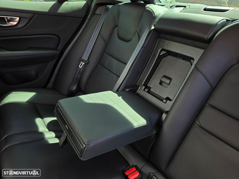 Volvo S60 2.0 T8 PHEV Plus Bright AWD - 18