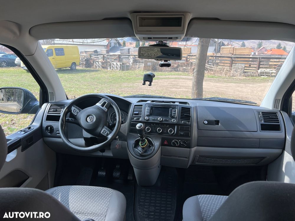 Volkswagen Transporter - 4