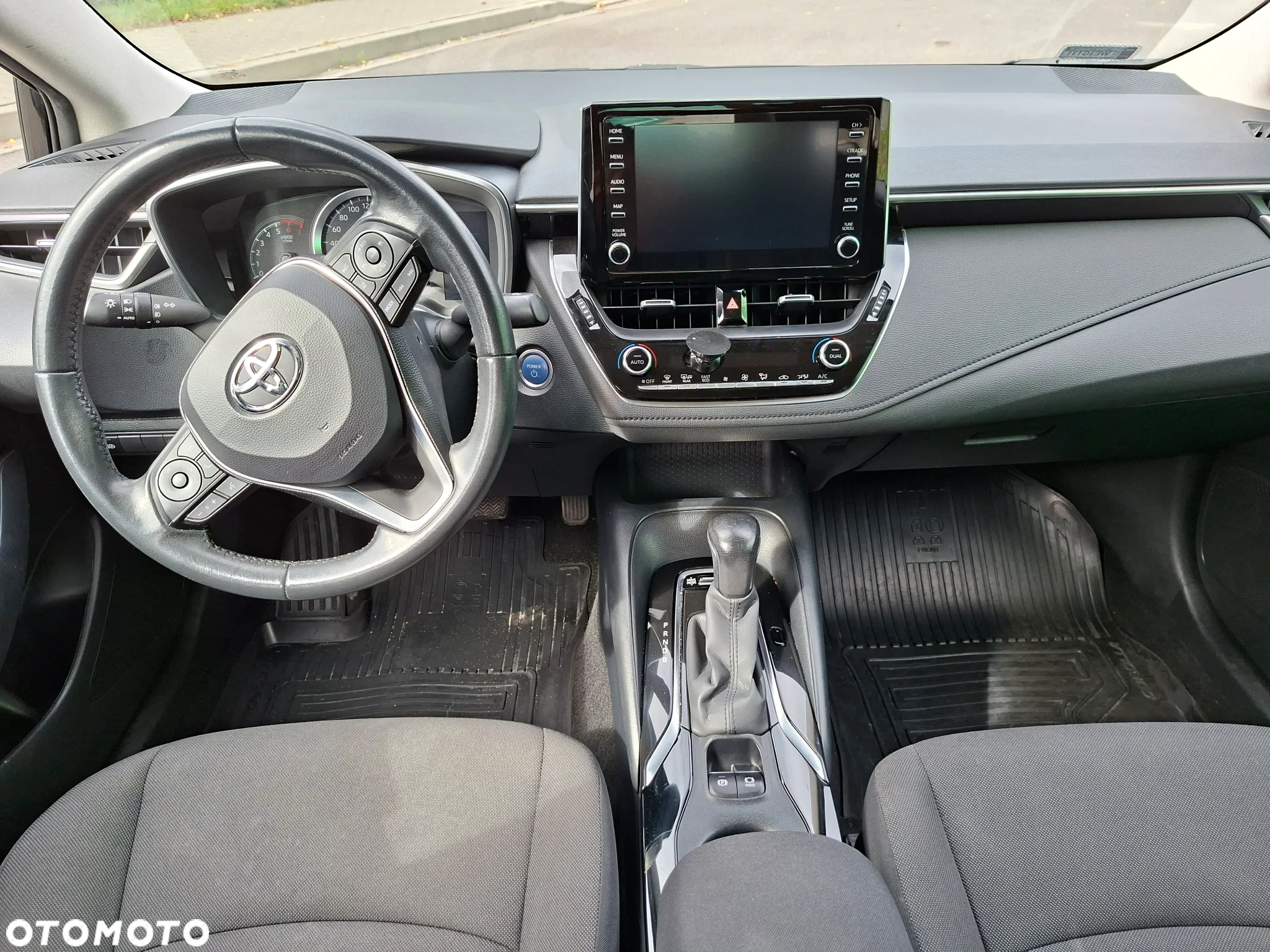 Toyota Corolla 1.8 Hybrid Comfort - 10