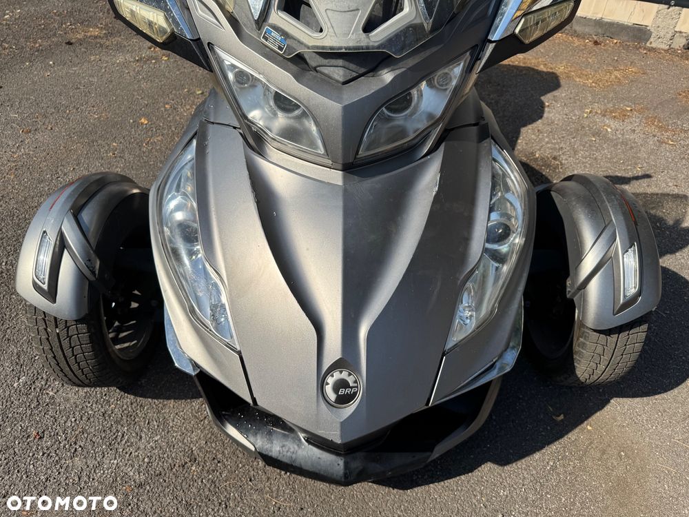 Can-Am Spyder - 11