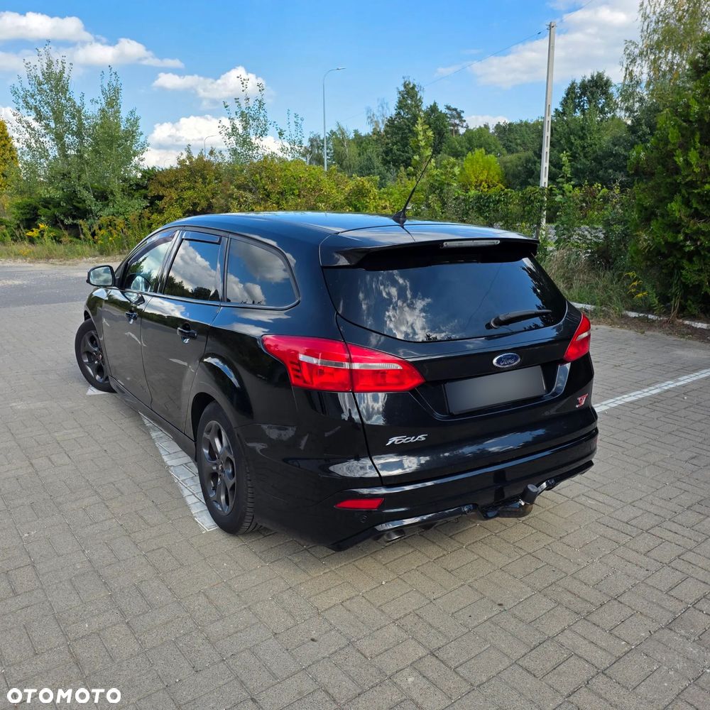 Ford Focus 2015 photo 4