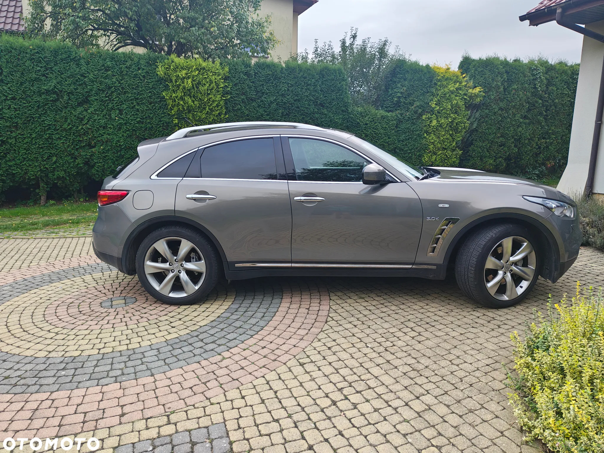 Infiniti QX70 3.0d S Premium - 5
