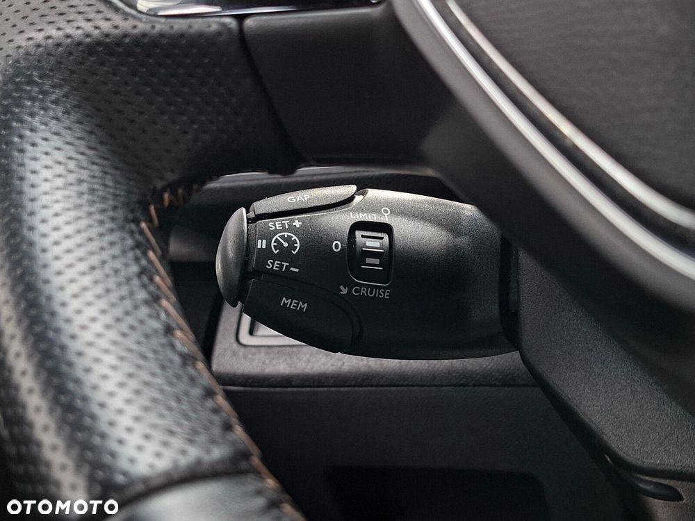Peugeot 3008 - 24