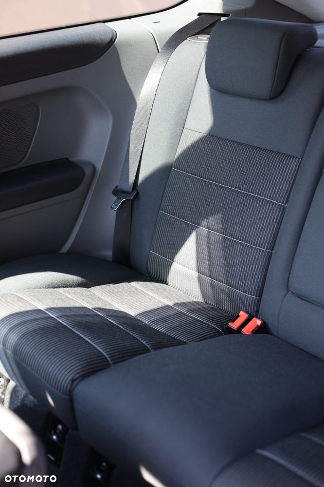 Ford Focus 1.8 Titanium - 37