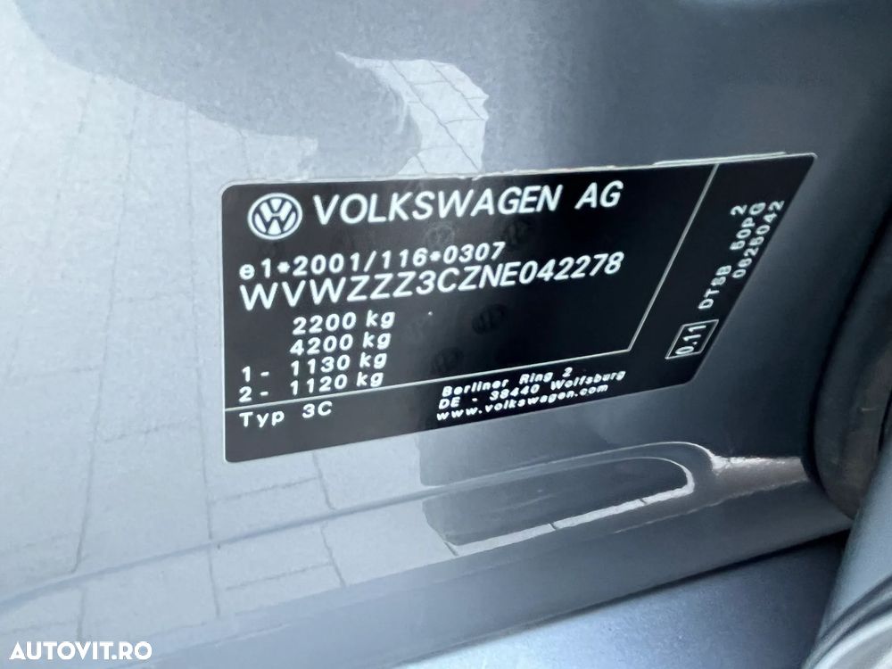 Volkswagen Passat 2.0 TDI DSG Highline - 29