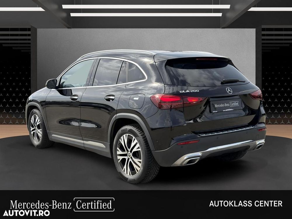 Mercedes-Benz GLA - 4