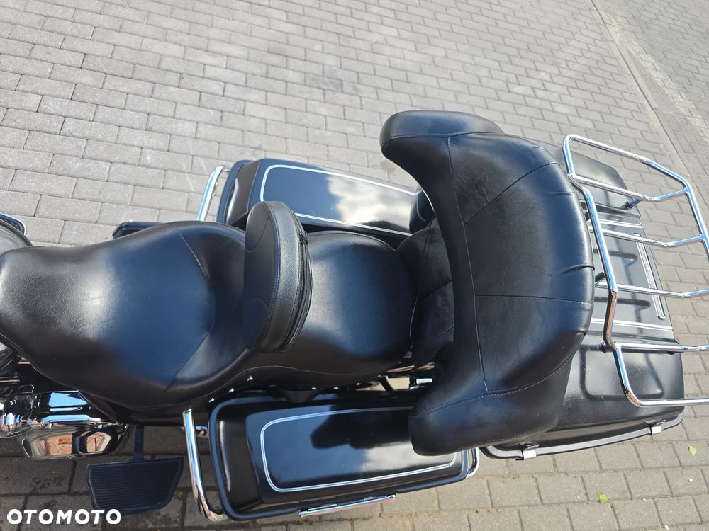 Harley-Davidson FLHT Electra Glide Standard - 19