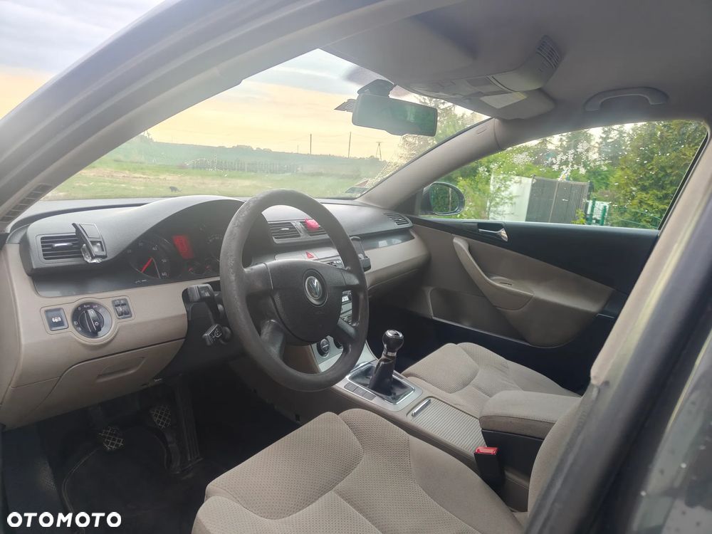 Volkswagen Passat 2.0 TDI Individual - 7