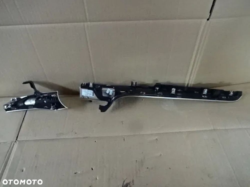 MERCEDES W205 AMG DEKOR LISTWA OZDOBNA KONSOLI - 2