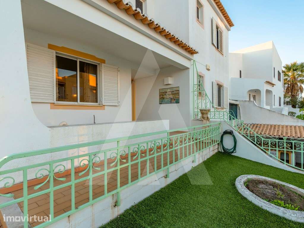 Magnifica moradia V5 localizada em Albufeira a poucos metros da praia. - Grande imagem: 2/52