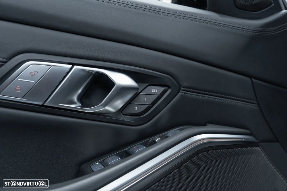 BMW M3 Competition M xDrive - 21