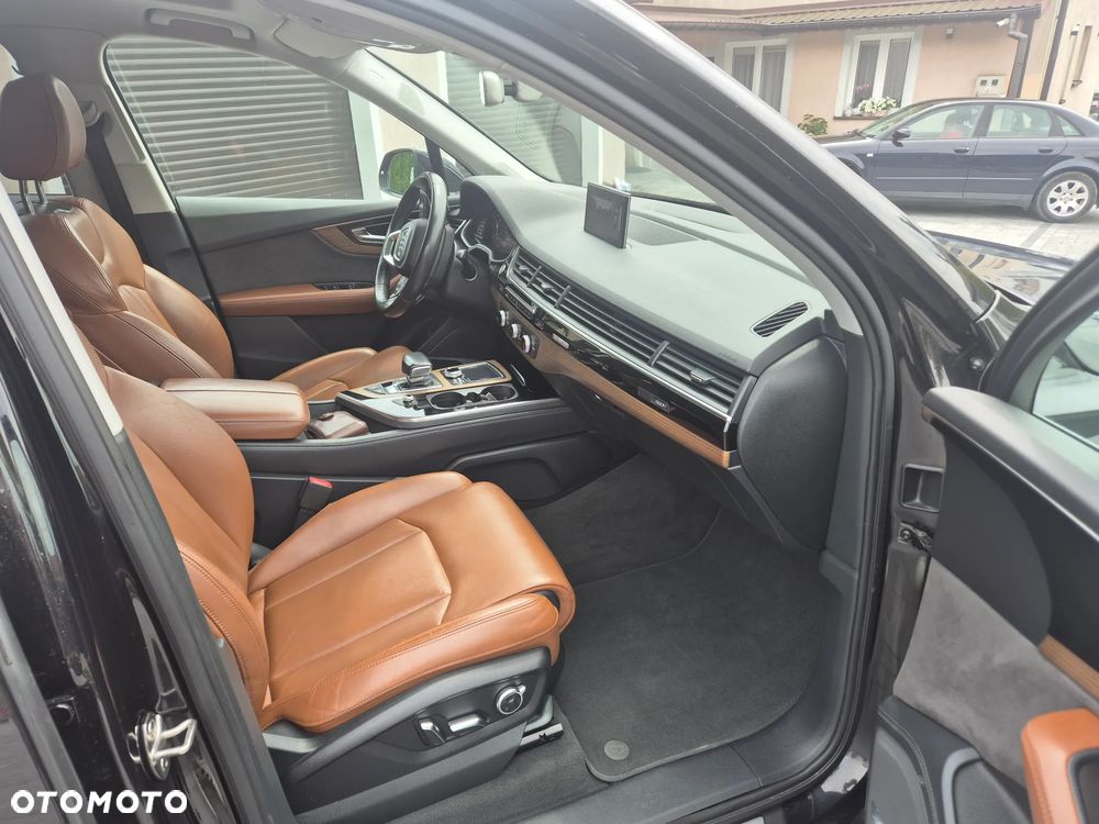 Audi Q7 - 6