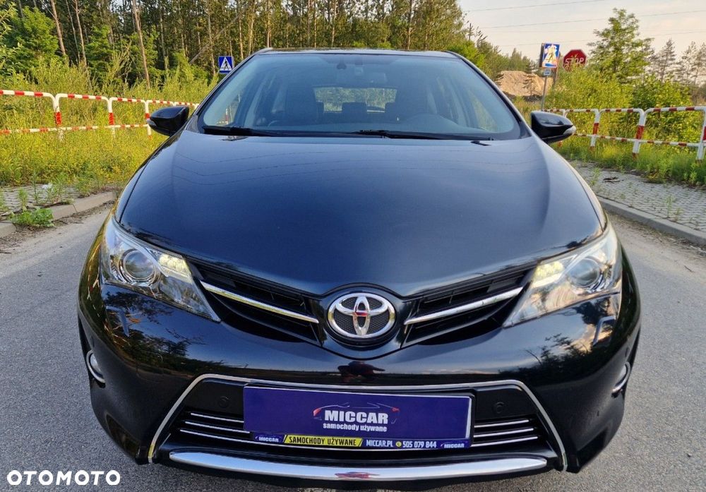 Toyota Auris 1.6 Executive - 13