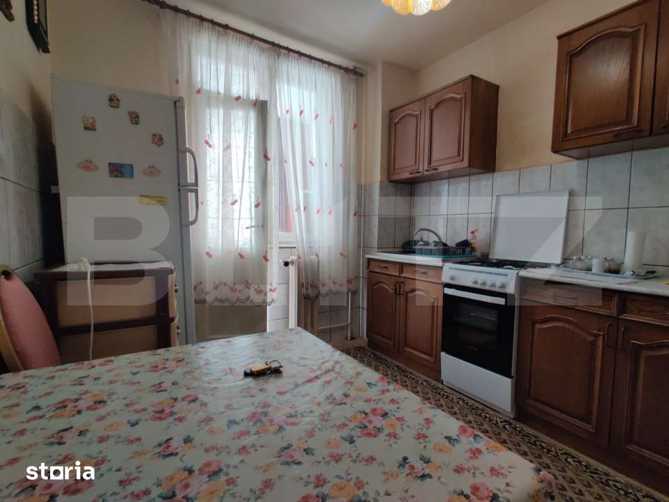 Apartament cu 3 camere, 63 mp - zona Dacia, Oradea — fotografia 3