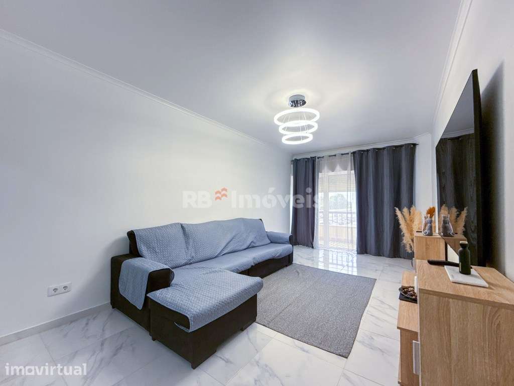 Apartamento T4 c/ Elevador e Varanda no coração de Tomar - Grande imagem: 2/33