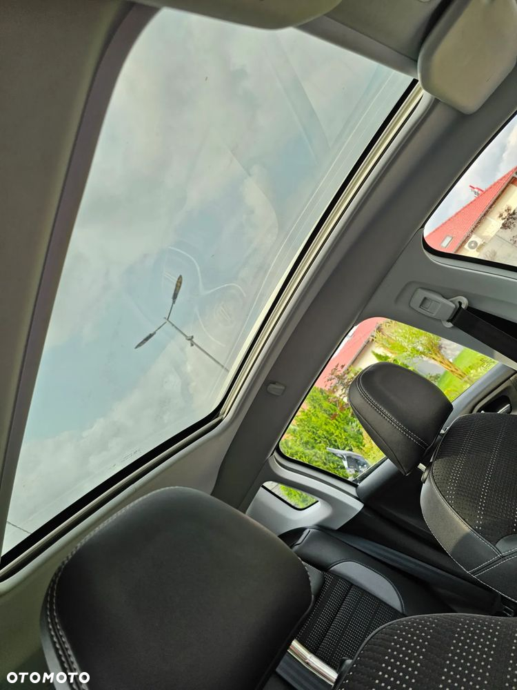 Peugeot 2008 1.2 VTi Allure - 11