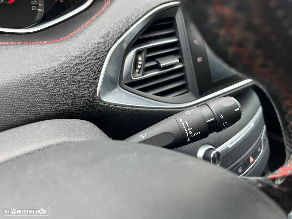 Peugeot 308 SW BlueHDi 130 Stop & Start GT Pack - 33