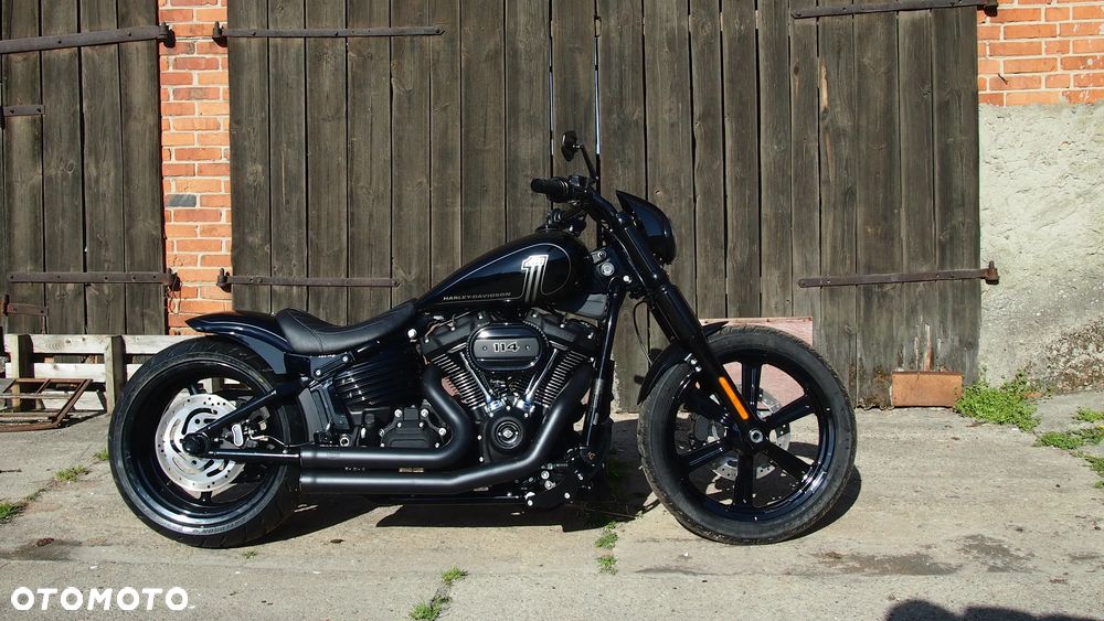 Harley-Davidson Softail Street Bob - 1