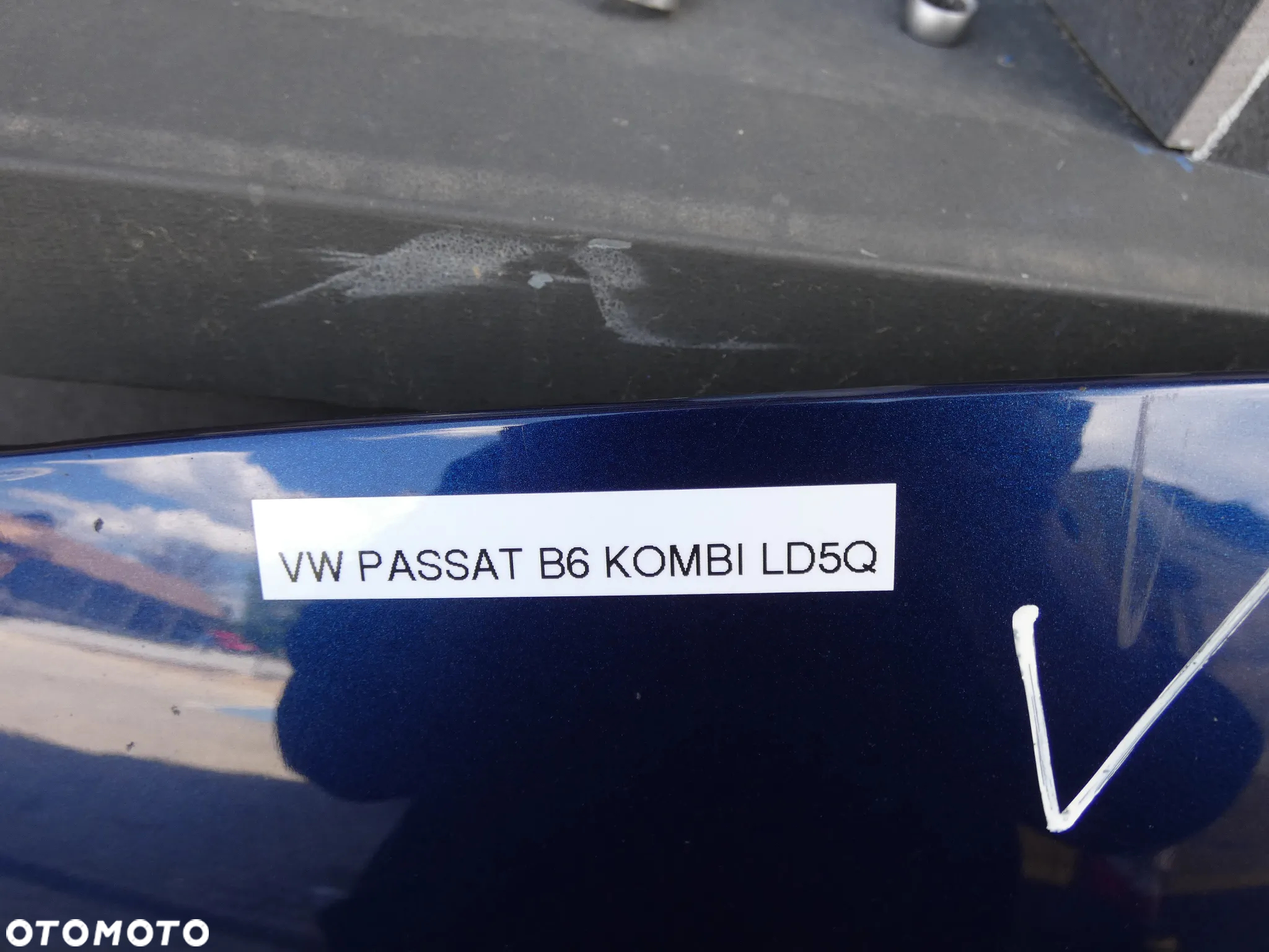 VW PASSAT B6 MASKA PRZÓD PRZEDNIA POKRYWA SILNIKA NIEBIESKA LD5Q GORLICE - 14