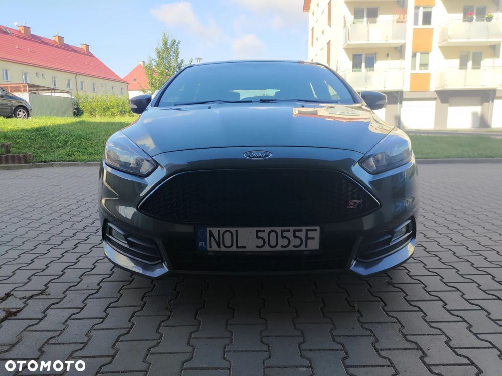 Ford Focus 2.0 EcoBoost ST - 1